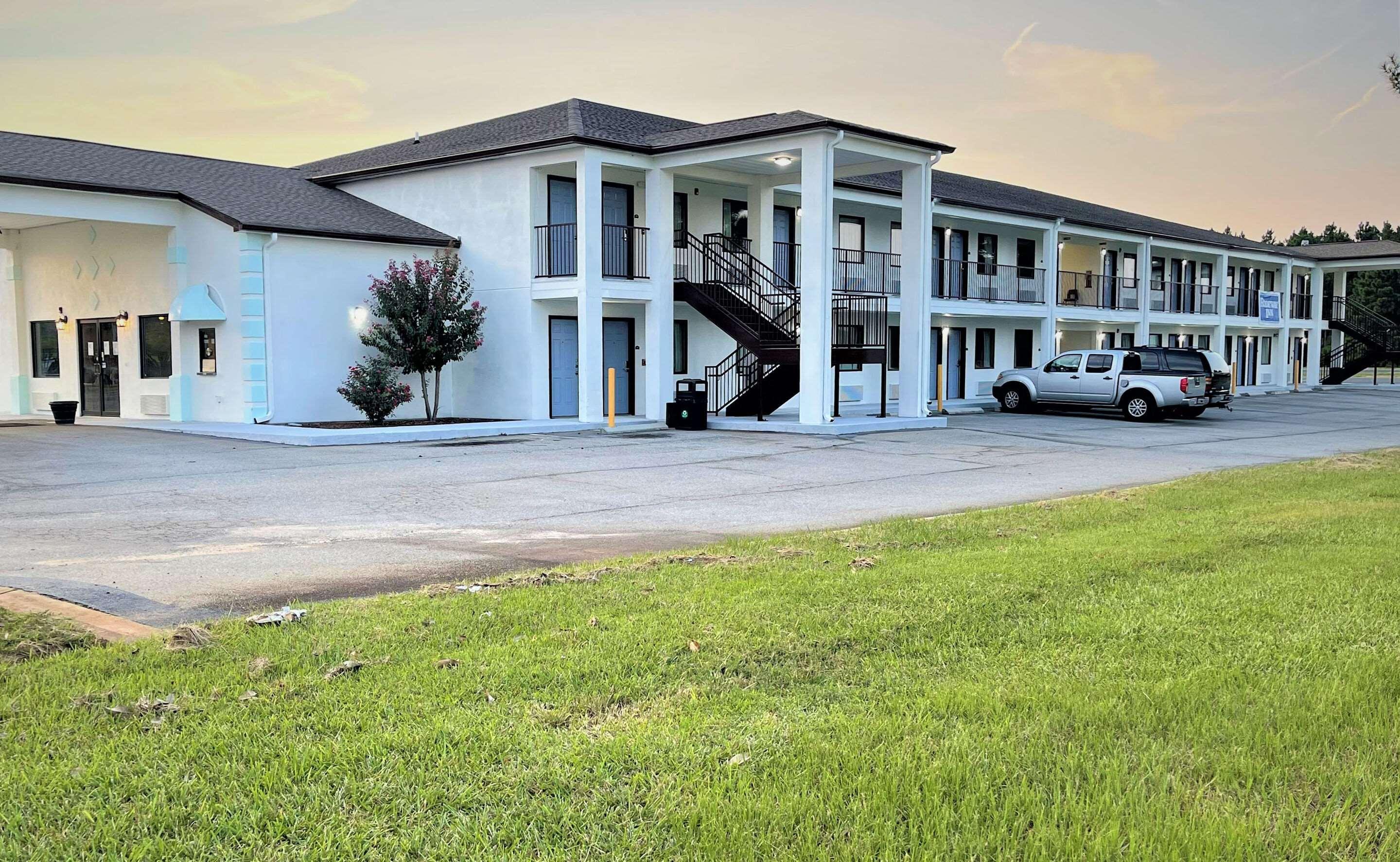 Days Inn Sandersville Ngoại thất bức ảnh