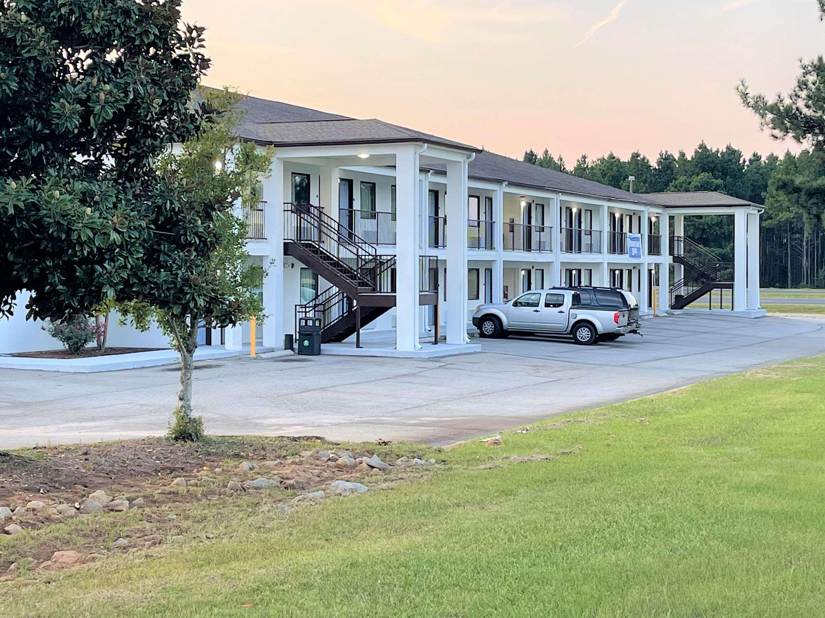 Days Inn Sandersville Ngoại thất bức ảnh